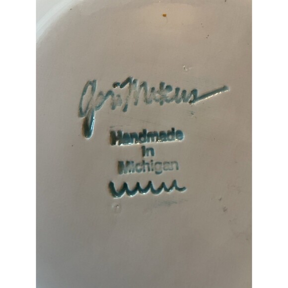 Handpainted Pottery Plate With Pumpkin Design 8” Signed - Picture 5 of 5